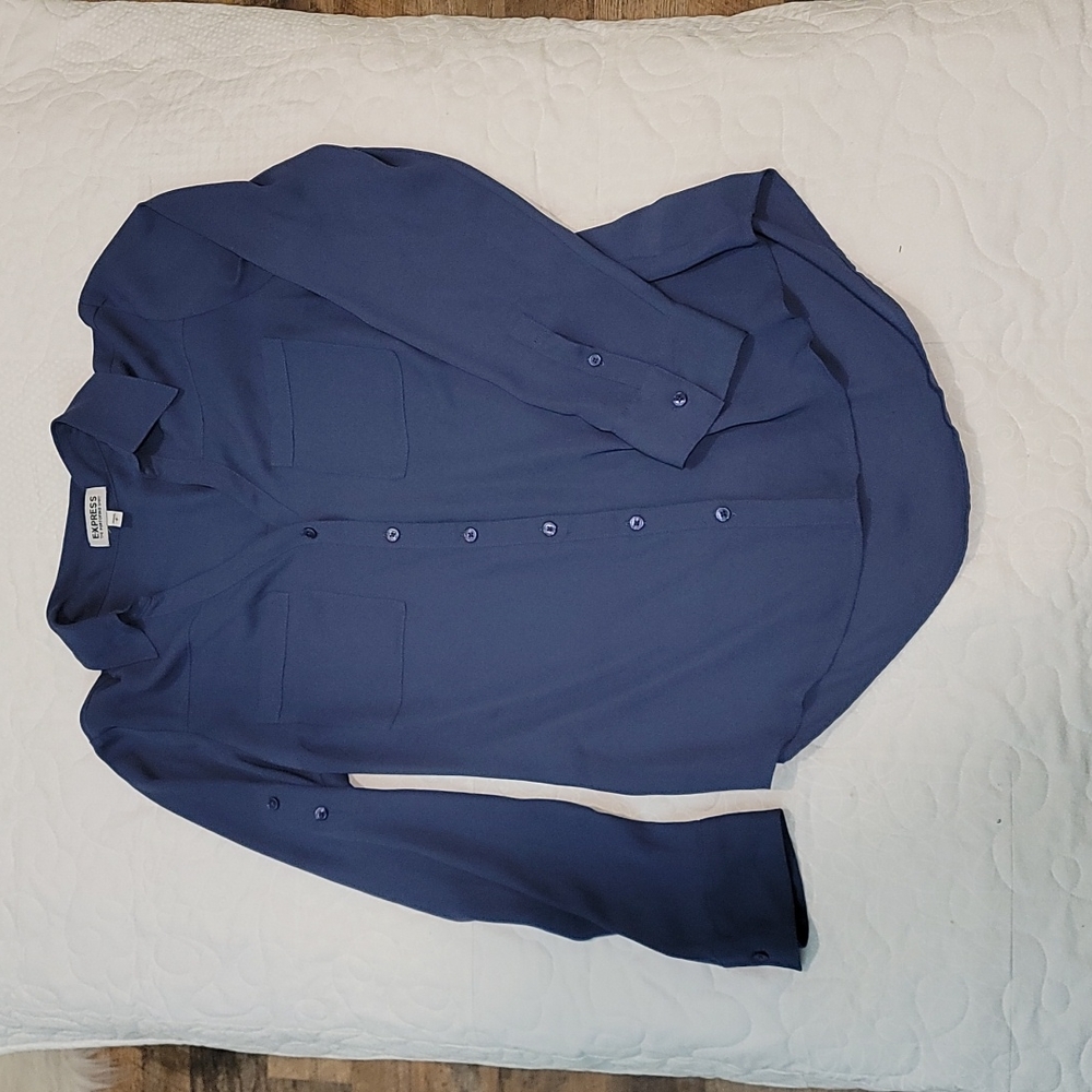 🚀3/$15🚀 Express Portofino shirt